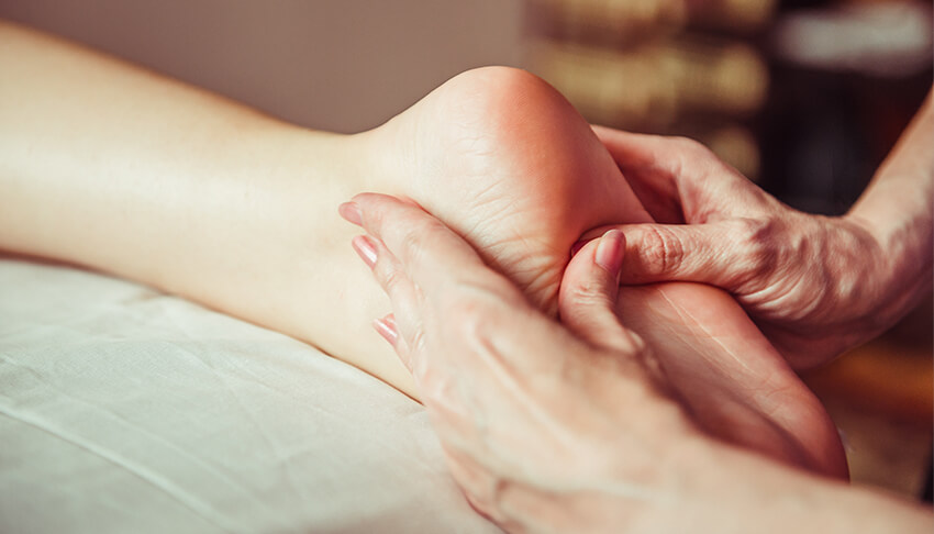 イタ気持ちいい極上のひと時を！本場台湾式足つぼを体感